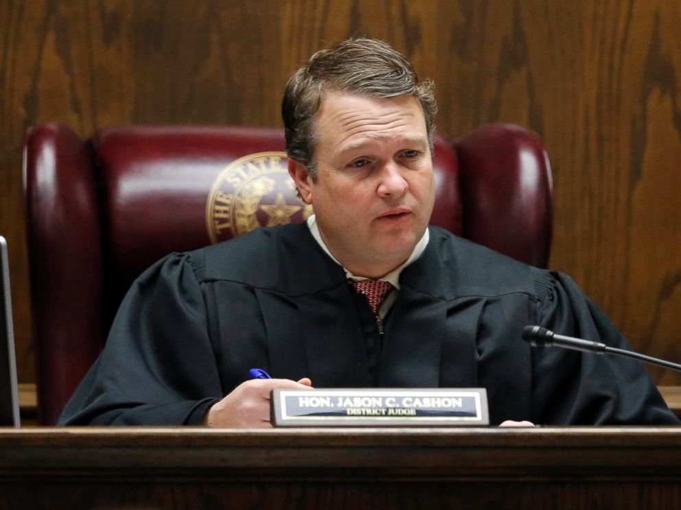PHOTO: State District Judge Jason Cashon convenes court during the capital murder trial of former Marine Eddie Ray Routh, Feb. 16, 2015, in Stephenville, Texas.