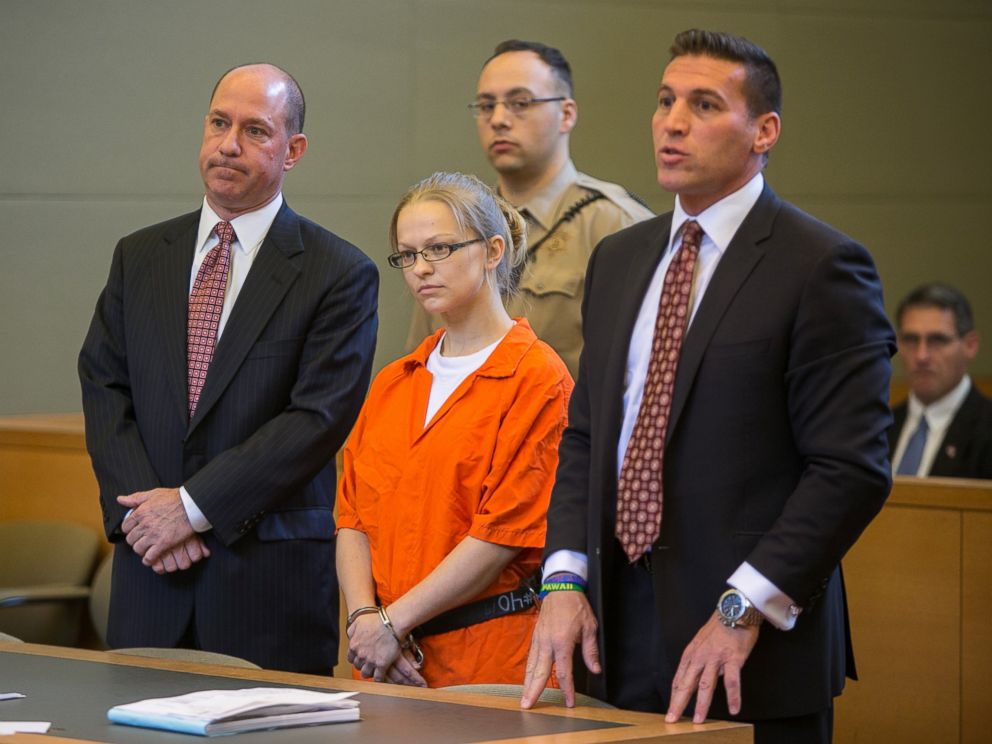PHOTO: Angelika Graswald, center, stands in court with her attorneys Jeffrey Chartier, left, and Richard Portale at her arraignment in Goshen, New York.