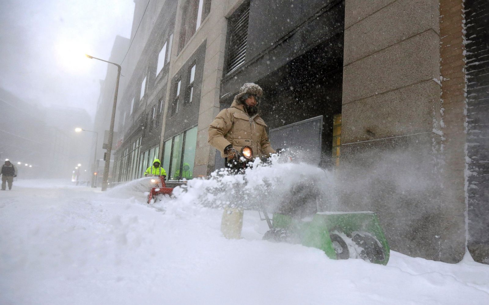 Massive Snowstorm Slams The Northeast - ABC News