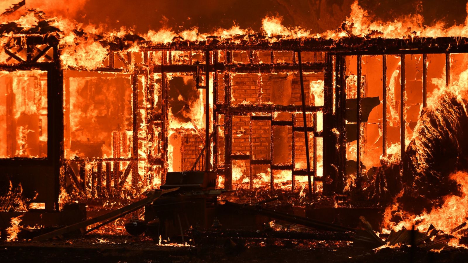 Blue Cut Wildfires in Southern California Destroy 96 Homes, 213 Other Buildings - ABC News