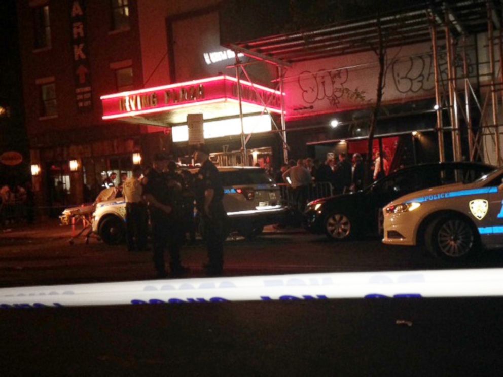 PHOTO: Authorities stand outside Irving Plaza, near Manhattan's Union Square in New York after a shooting Wednesday, May 25, 2016.