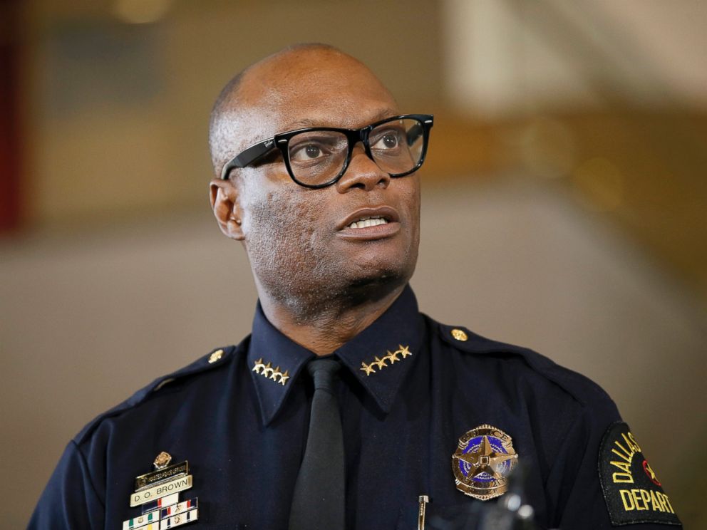 PHOTO: Dallas Police Chief David Brown briefs the media about a shooting at Dallas Police headquarters in Dallas.