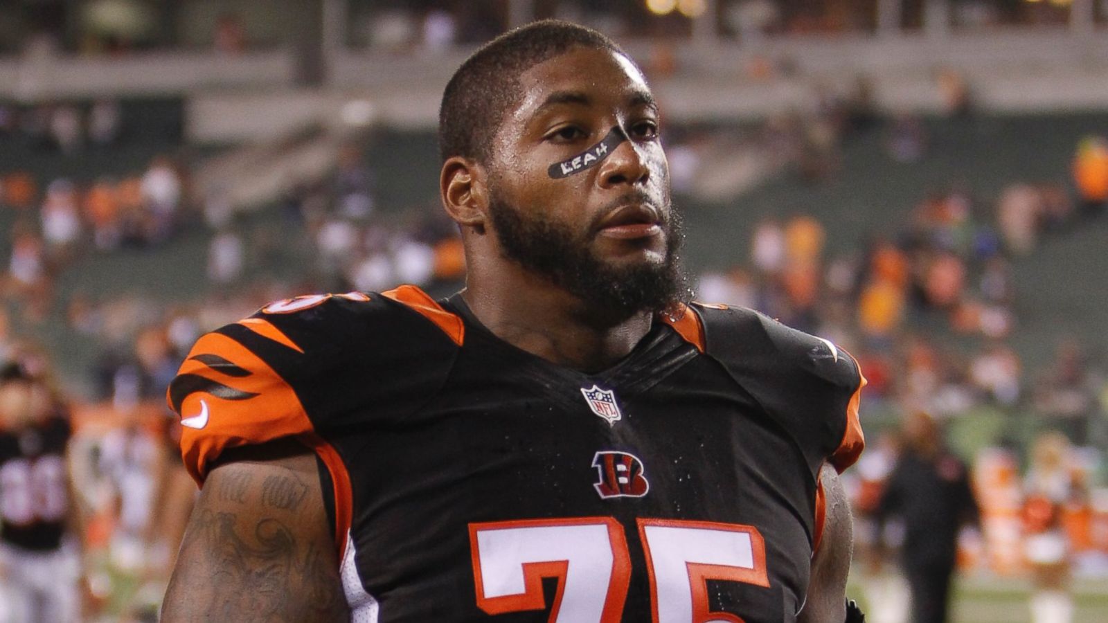 Denver Broncos work out Devon Still, former Bengals DT - Sports Illustrated