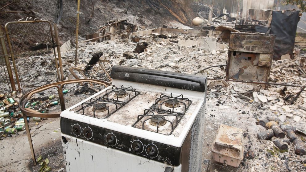PHOTO: A kitchen stove sits among the remains of  home, Sept. 13, 2015, destroyed by a fire near Mokelumne Hill, Calif. 