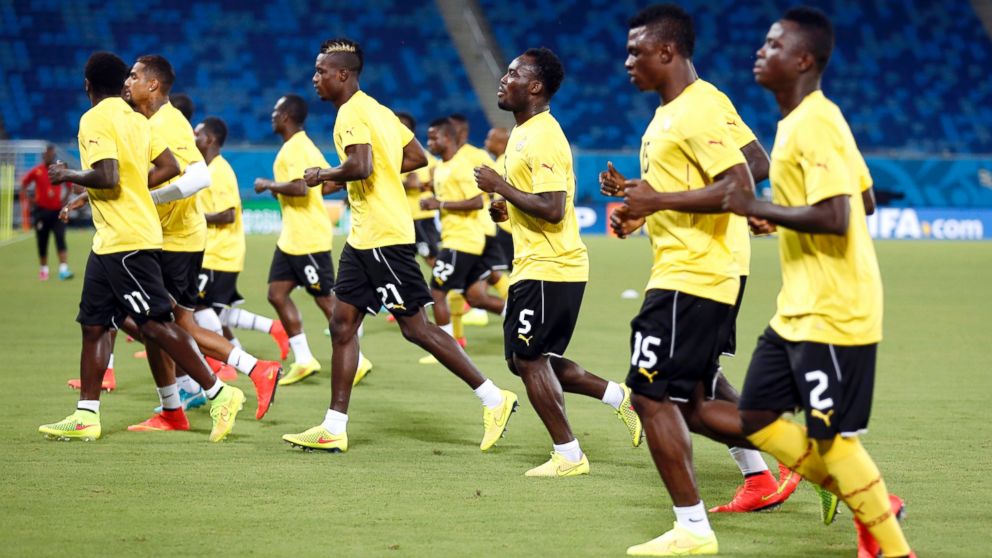 Ghana players warm up during an official training session the day before the group G World Cup soccer match between Ghana and the United States at the Arena das Dunas in Natal, Brazil, June 15, 2014.