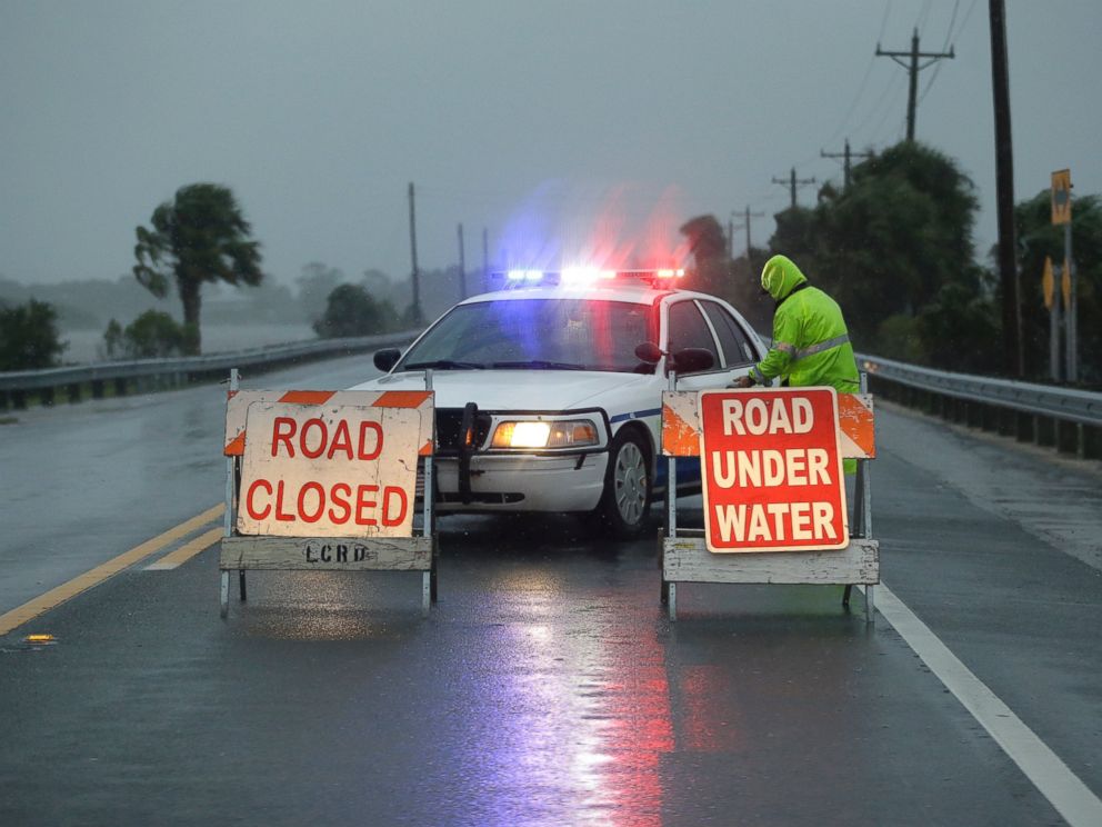 PHOTO: Police block the road entering Cedar Key, Fla., as Hurricane Hermine nears the Florida coast, Thursday, Sept. 1, 2016.