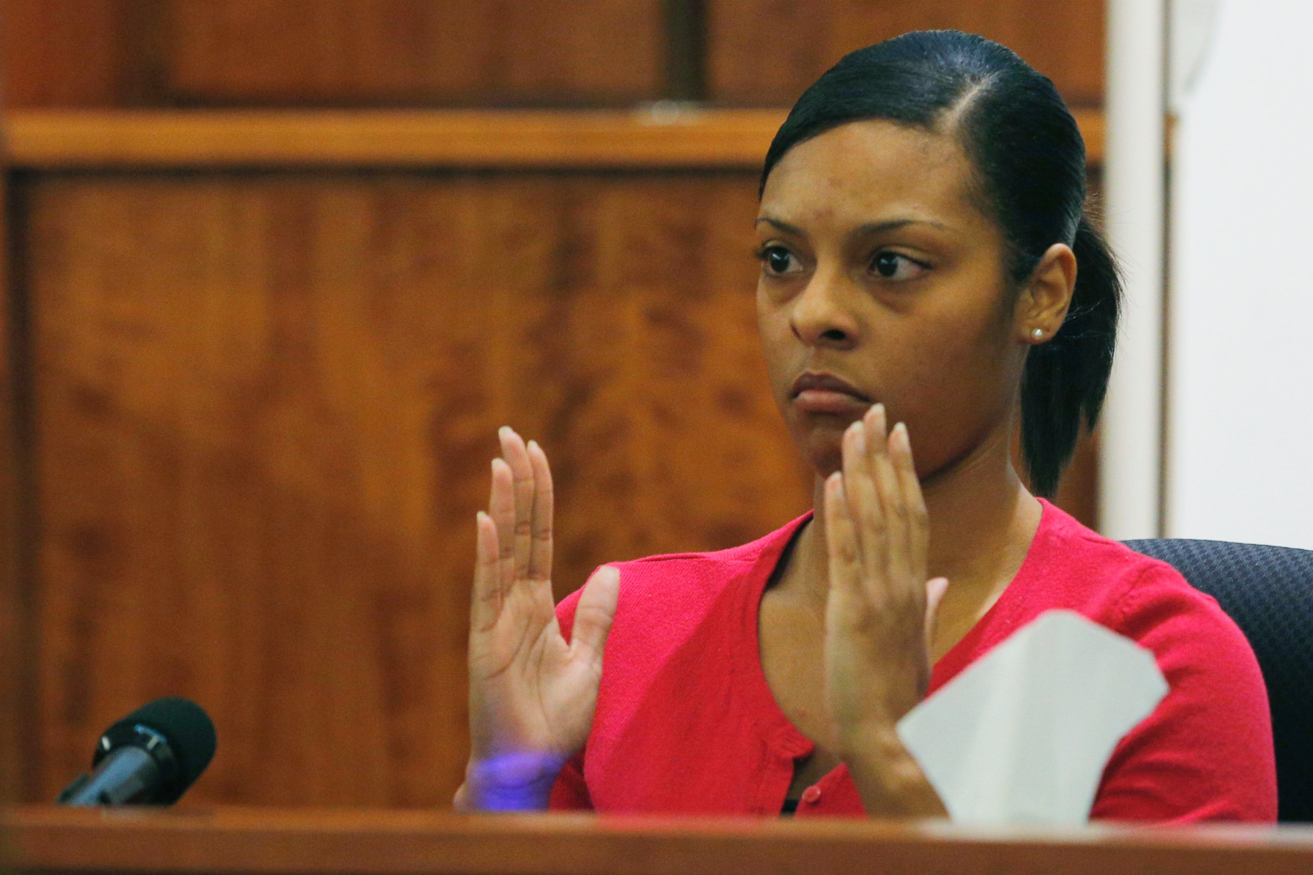 PHOTO: Shaneah Jenkins testifies during the murder trial of former NFL football player Aaron Hernandez at Bristol County Superior Court in Fall River, Mass. on Feb. 4, 2015.