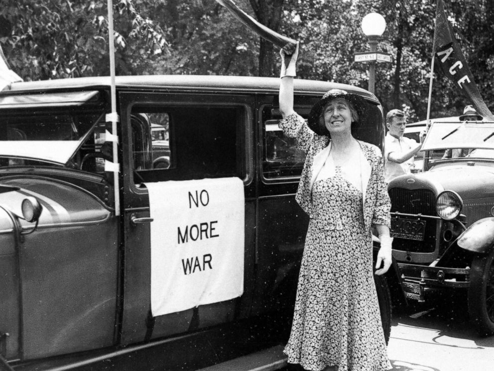 PHOTO: Former U.S. congresswoman Jeannette Rankin prepares to leave Washington, June 2, 1932.