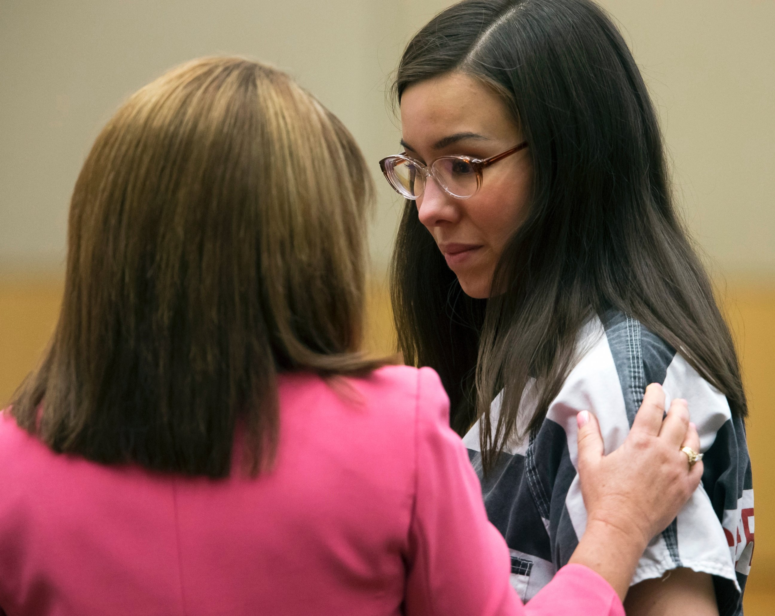 PHOTO: Jodi Arias, right, stands next to her attorney, Jennifer Willmott, left, during her sentencing in Maricopa County Superior Court on April 13, 2015 in Phoenix. 