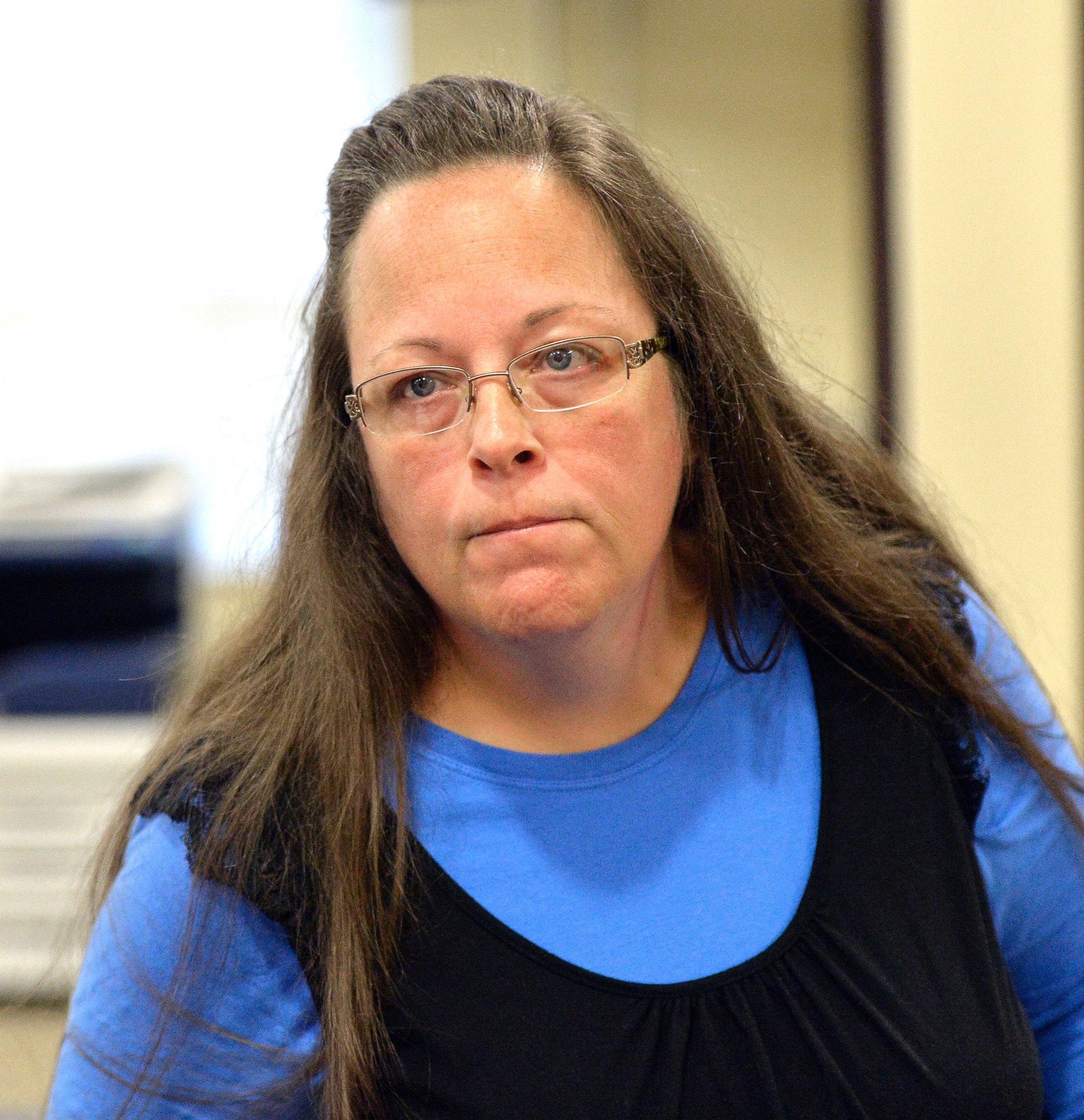 PHOTO:Rowan County Clerk Kim Davis listens to a customer following her office's refusal to issue marriage licenses, Sept. 1, 2015,at the Rowan County Courthouse in Morehead, Ky. 