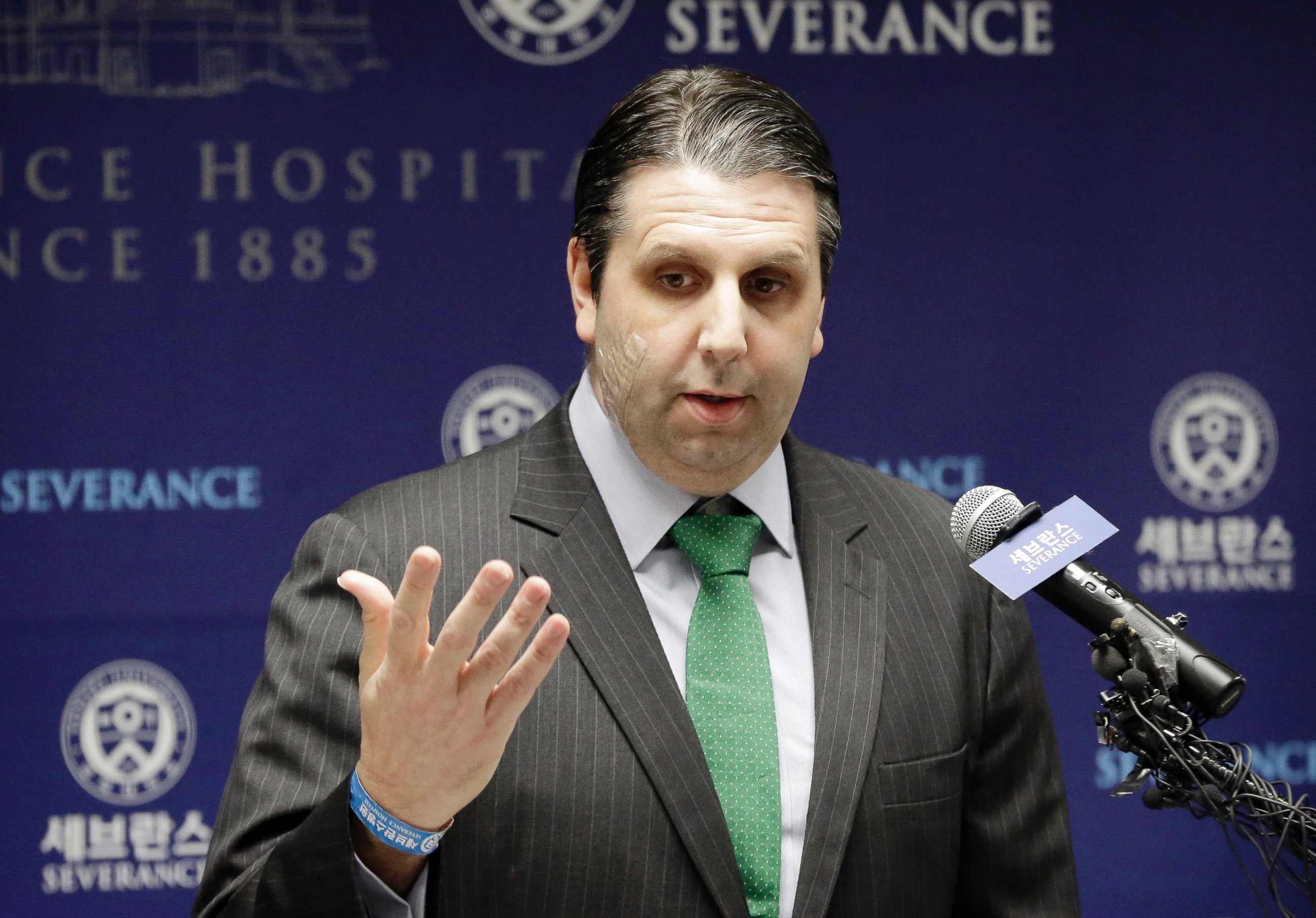 PHOTO: Mark Lippert, U.S. Ambassador to South Korea, speaks during a press conference