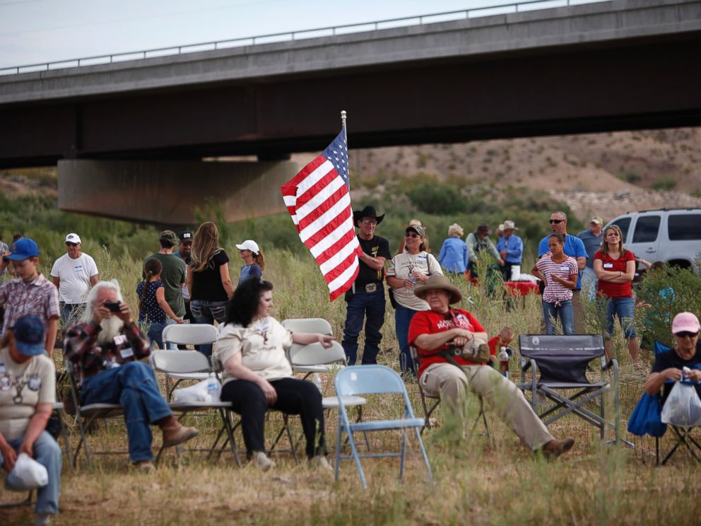 Civilian Militia Remains At Bundy Ranch After Standoff Ends Abc News 9599