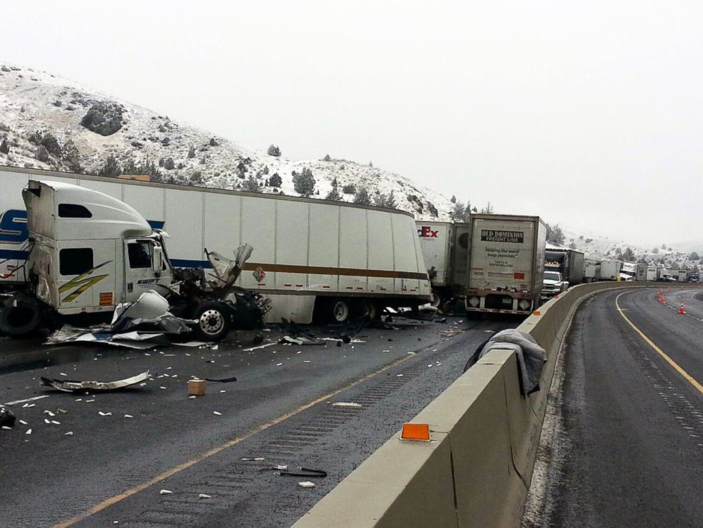 PHOTO: Black ice is believed to be the cause of a freeway pileup involving more than a dozen tractor-trailers on I-84 in Oregon, Jan. 17, 2015.