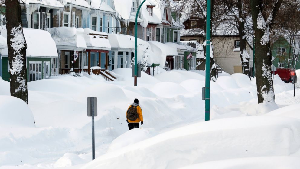 Bills offer free tickets to fans who shovel stadium snow