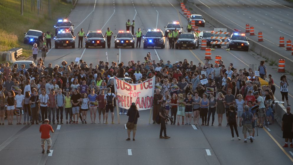 PHOTO: Marchers block part of Interstate 94 in St. Paul, Minnesota, July 9, 2016, during a protest sparked by the recent police killings of black men in Minnesota and Louisiana. 
