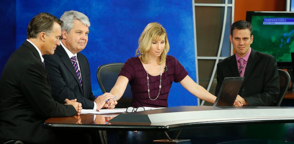 PHOTO: WDBJ-TV7 news morning anchor Kimberly McBroom, second from right, and meteorologist Leo Hirsbrunner, right, are joined by visiting anchor Steve Grant, second from left, and Dr. Thomas Milam, of the Carilion Clinic, in Roanoke, Va., Aug. 27, 2015.