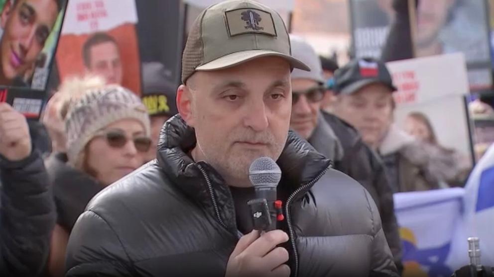 PHOTO: Adi Alexander, the father of American Israeli hostage Edan Alexander, speaks on Dec. 1, 2024, at a rally in New York City's Central Park.