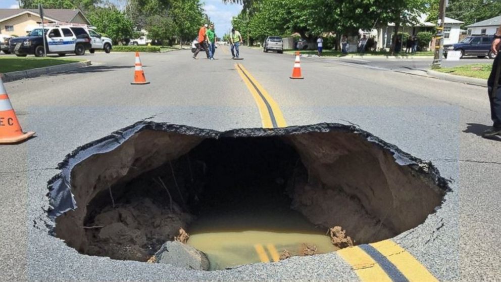 Video Captures Giant Sinkhole Collapse In California
