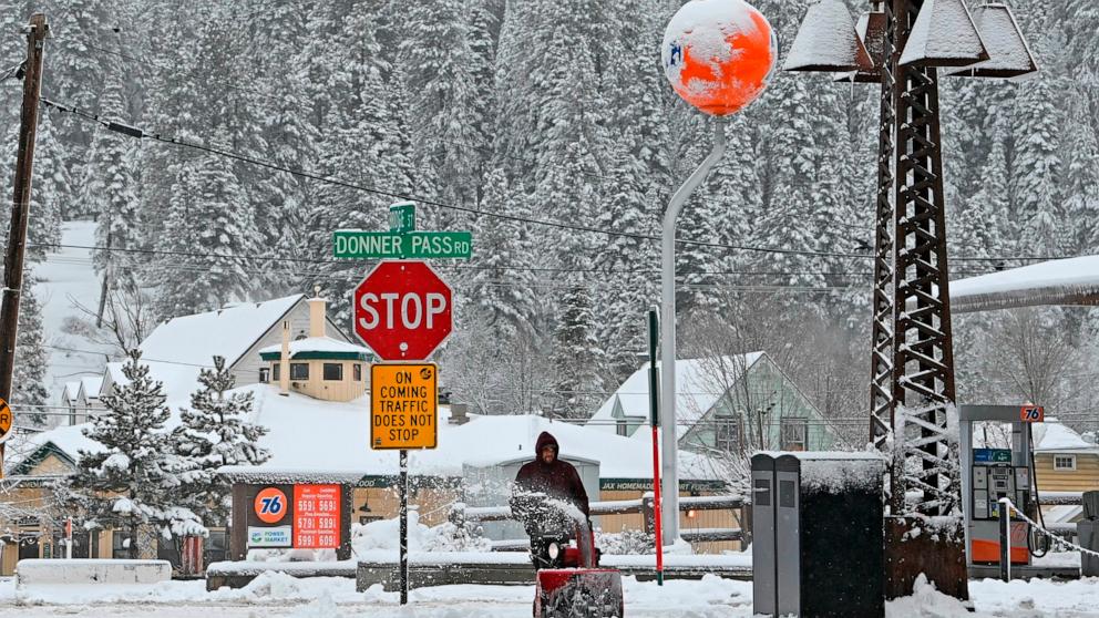 California storm could bring 12 feet of snow to Sierra Nevada mountains -  ABC News