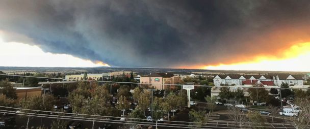 Photo The Massive Plume From The Camp Fire Burning In The Feather River Canyon Photo The Massive Plume From The Camp Fire Burning In The Feather River Canyon