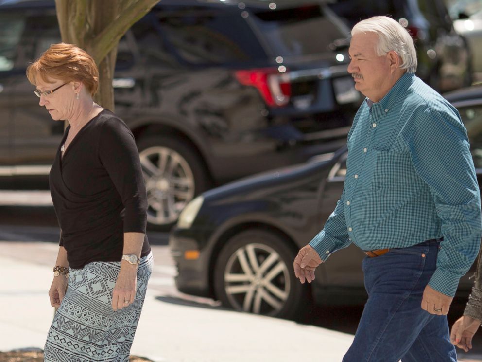 PHOTO: Billie Winner-Davis and her husband Gary Davis, parents of National Security Agency leaker Reality Leigh Winner, arrive at the US District Courthouse in Augusta, Georgia, June 8, 2017.