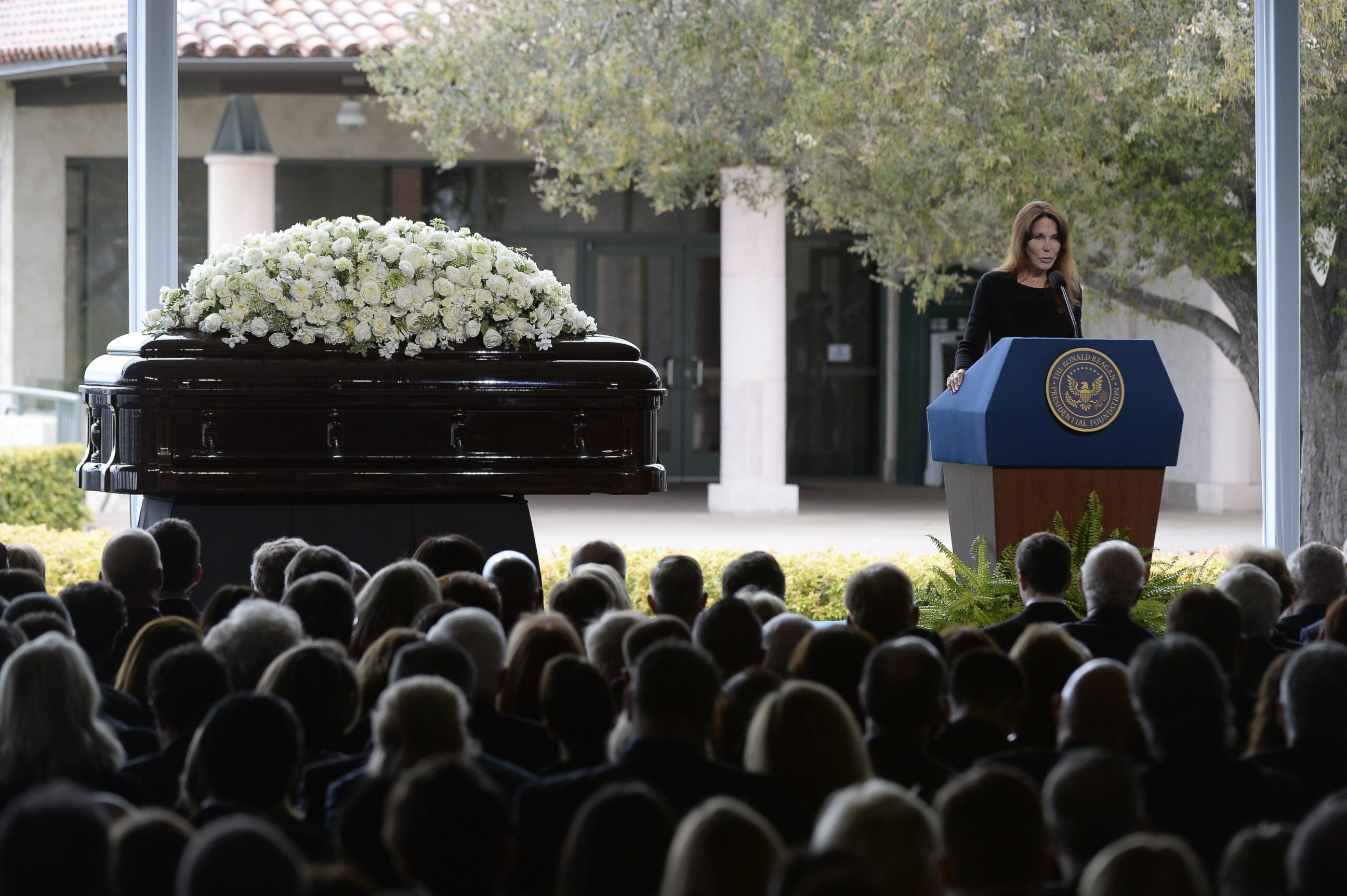 PHOTO: Patti Davis, the daughter of former US First Lady Nancy Reagan, speaks during funeral services at the Ronald Reagan Presidential Library in Simi Valley, California, March 11, 2016. 