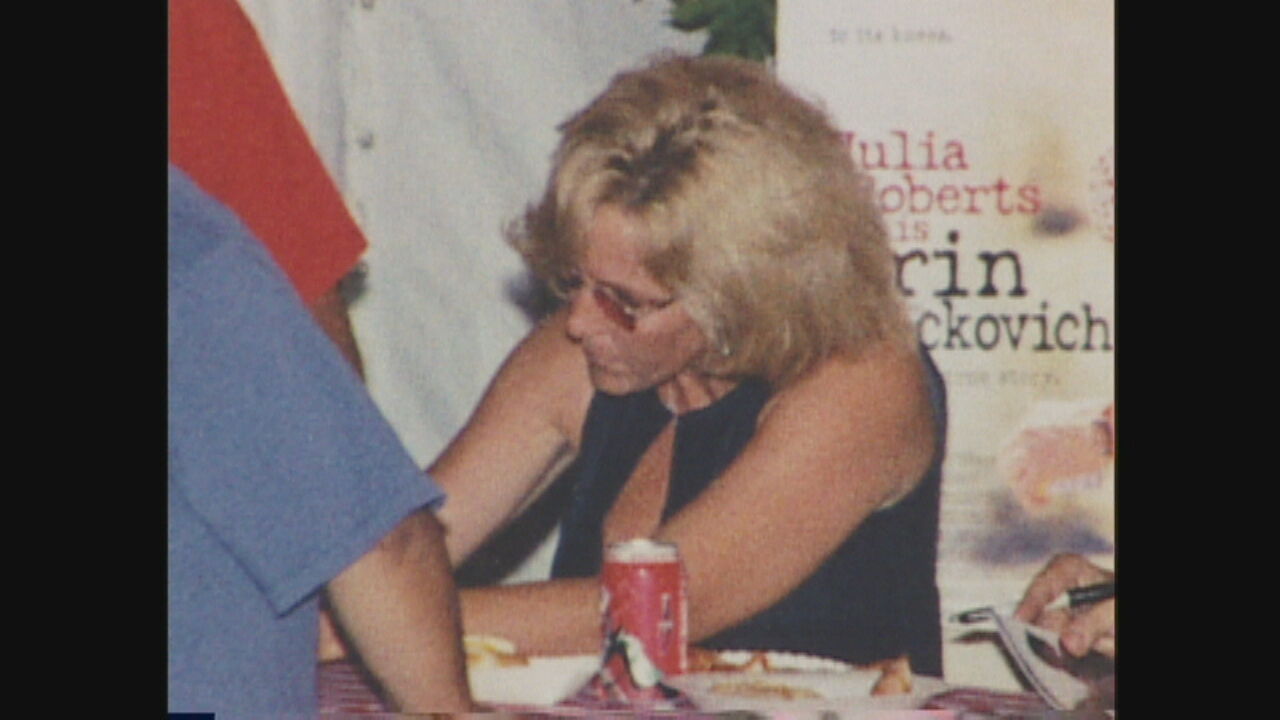 PHOTO: Erin Brockovich pictured at an event for the movie "Erin Brockovich."