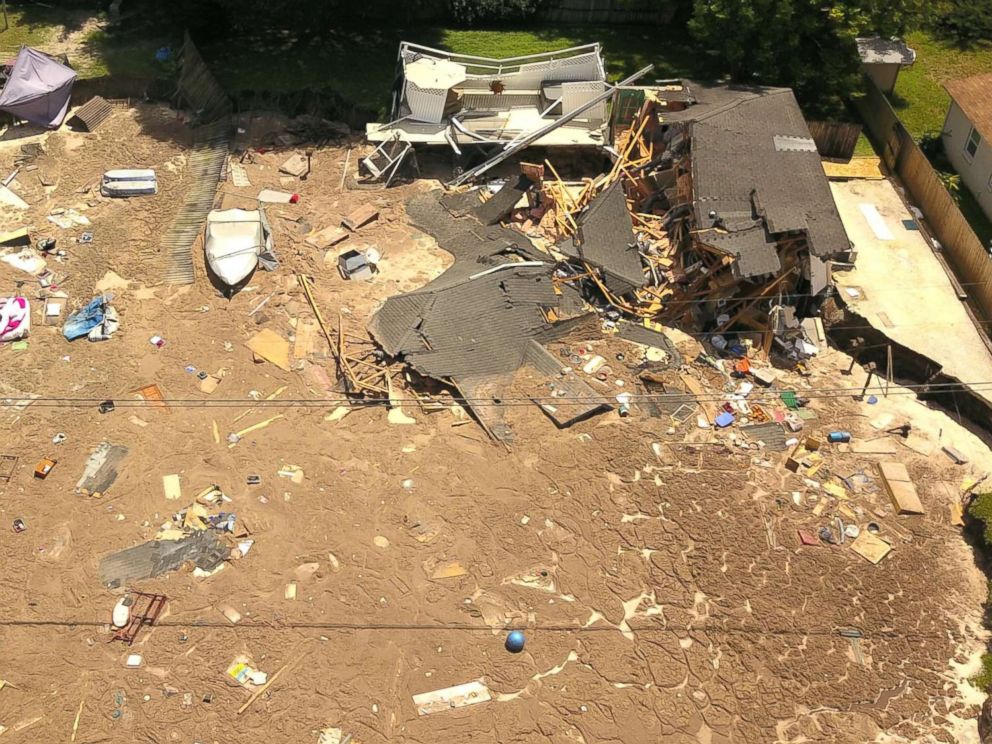 Florida Sinkhole Swallows Boat 2 Houses Others At Risk