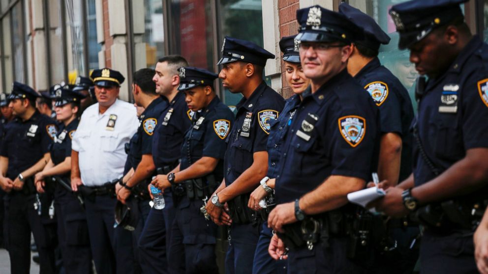 NYC police head reminds officers not to help in deporting immigrants ...