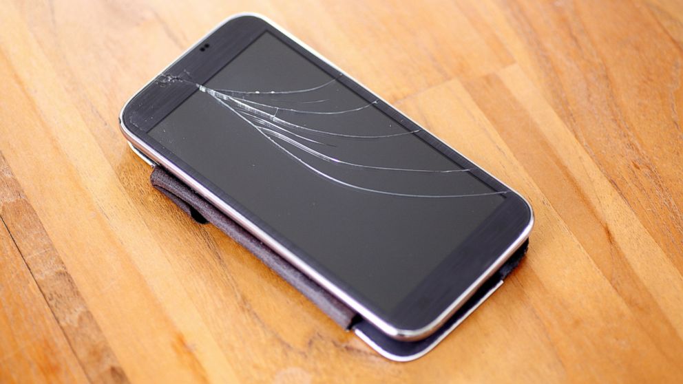 Repairing cracked deals phone screen