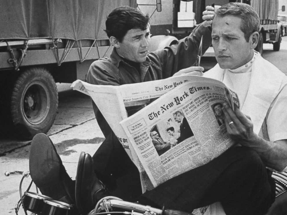 PHOTO: Barber Jay Sebring, working on actor Paul Newmans hair on the set of the film Moving Target at Warner Bros. Studio, July 19, 1965.