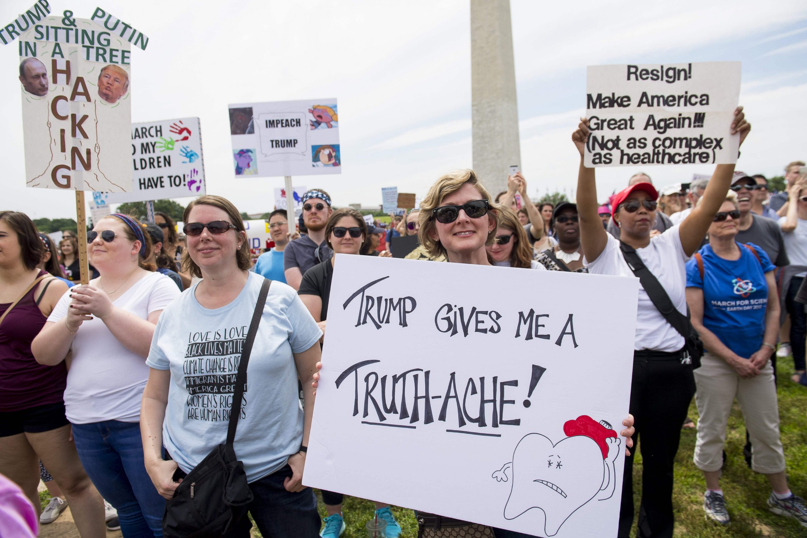 PHOTO: Demonstrators take part in the March for Truth rally on the National Mall in Washington, D.C., June 3, 2017.
