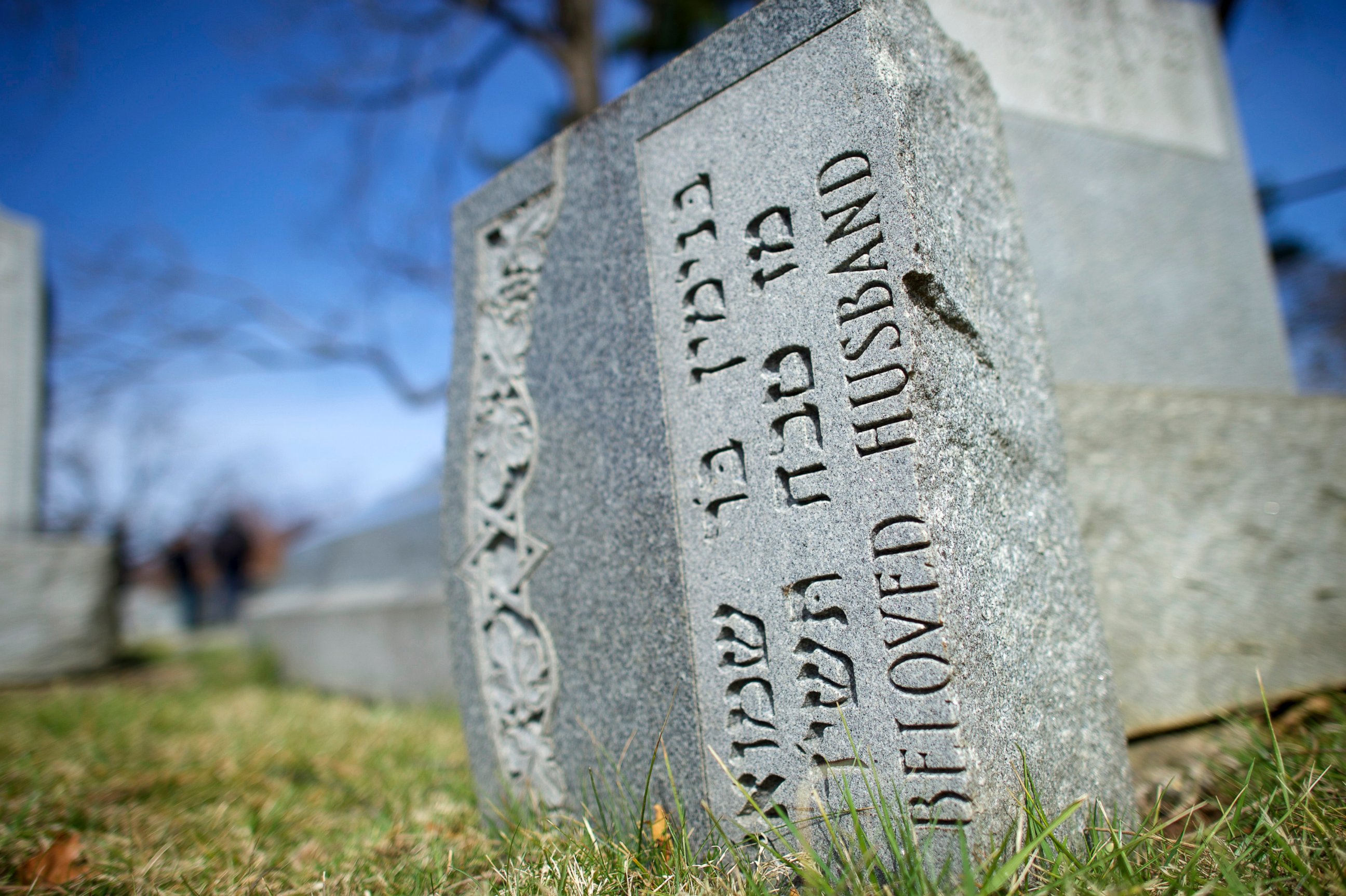 PHOTO: Jewish tombstones lay vandalized at Mount Carmel Cemetery, Feb. 27, 2017, in Philadelphia.