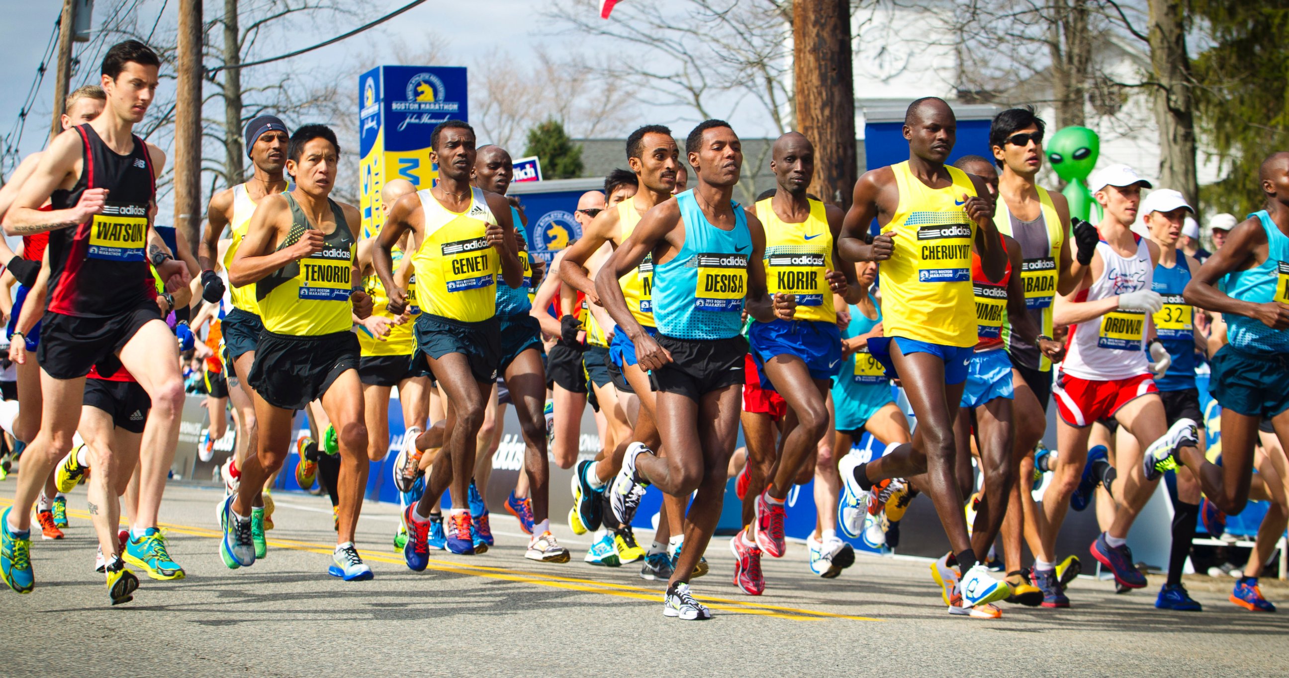 PHOTO: The elite men's race start of the 117th Boston Marathon kicked off in Hopkinton, Mass., April 15, 2013.