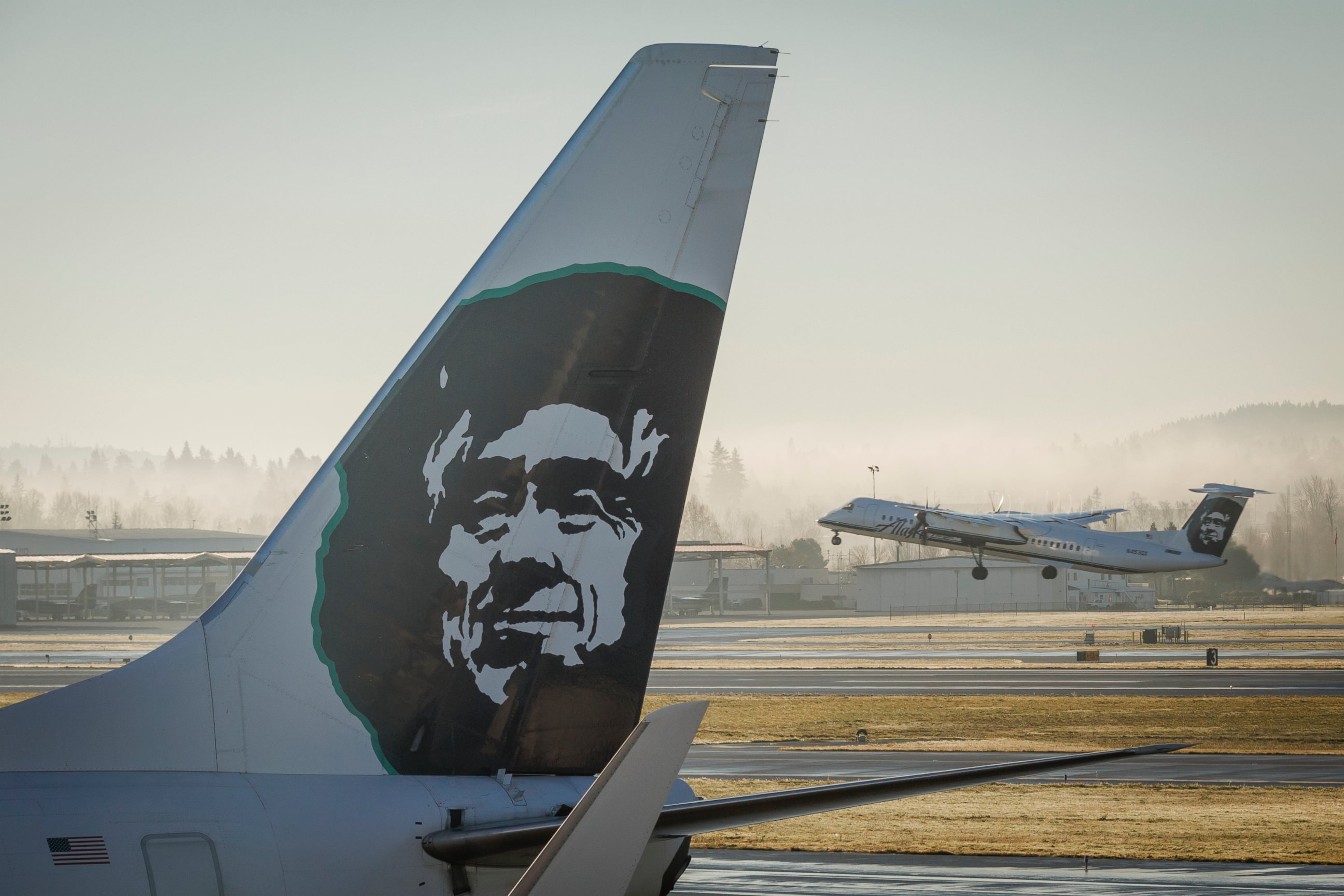 PHOTO: Alaska Airlines Horizon Air Bombardier Q400 plane takes-off at the Portland, Oregon International Airport, December 30, 2015.