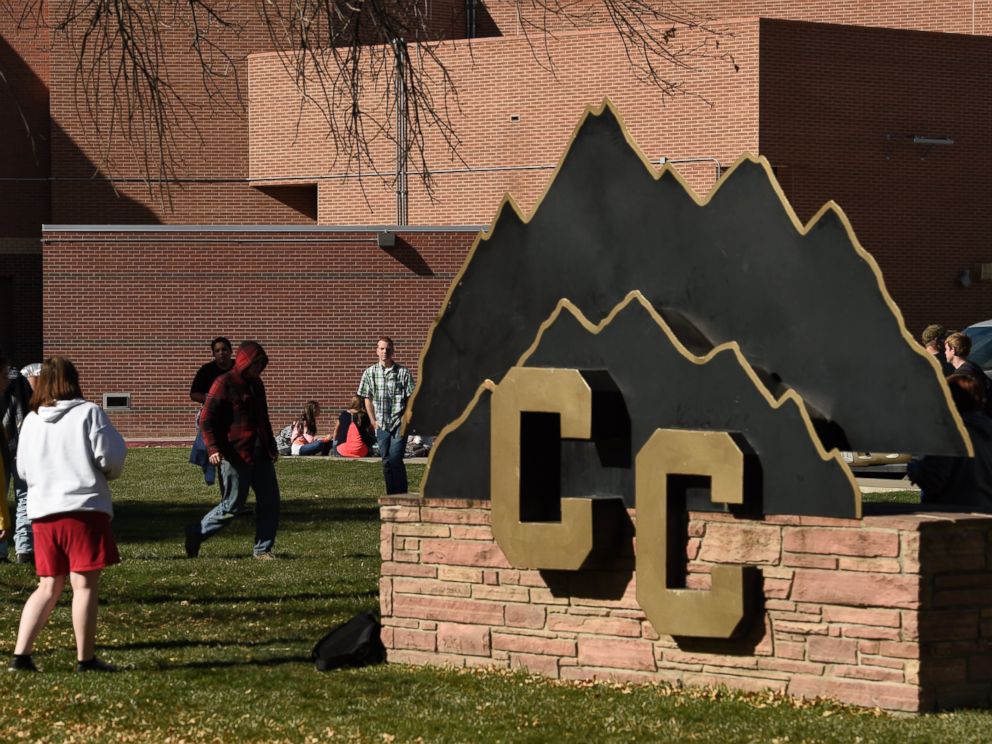PHOTO: Students on campus during lunch at Canon City High School which is at the center of a recent sexting scandal that officials believe involves hundreds of students at Canon City High School in Canon City, Colorado on Nov. 9, 2015.