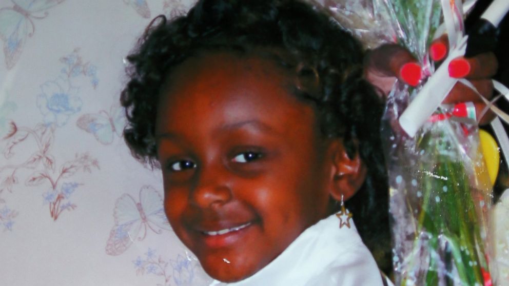 PHOTO: Heaven Sutton, pictured at her kindergarten graduation, was shot and killed in front of her home in Chicago, Illinois. (Courtesy Ashake Banks via Chicago Tribune/MCT via Getty Images)
