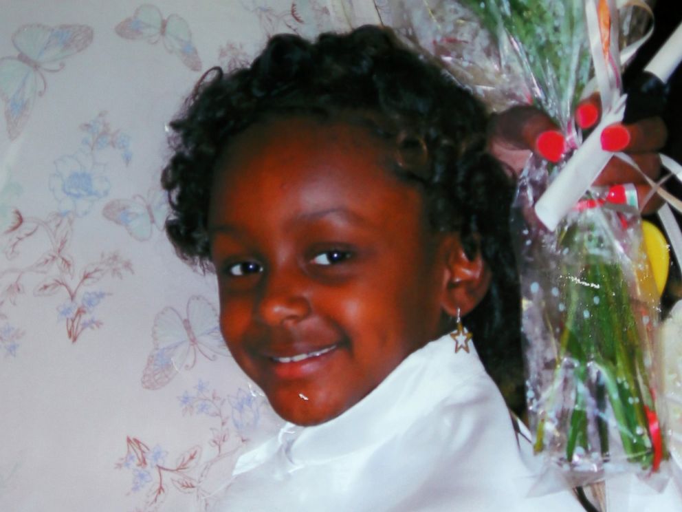 PHOTO: Heaven Sutton, pictured at her kindergarten graduation, was shot and killed in front of her home in Chicago, Illinois. (Courtesy Ashake Banks via Chicago Tribune/MCT via Getty Images)