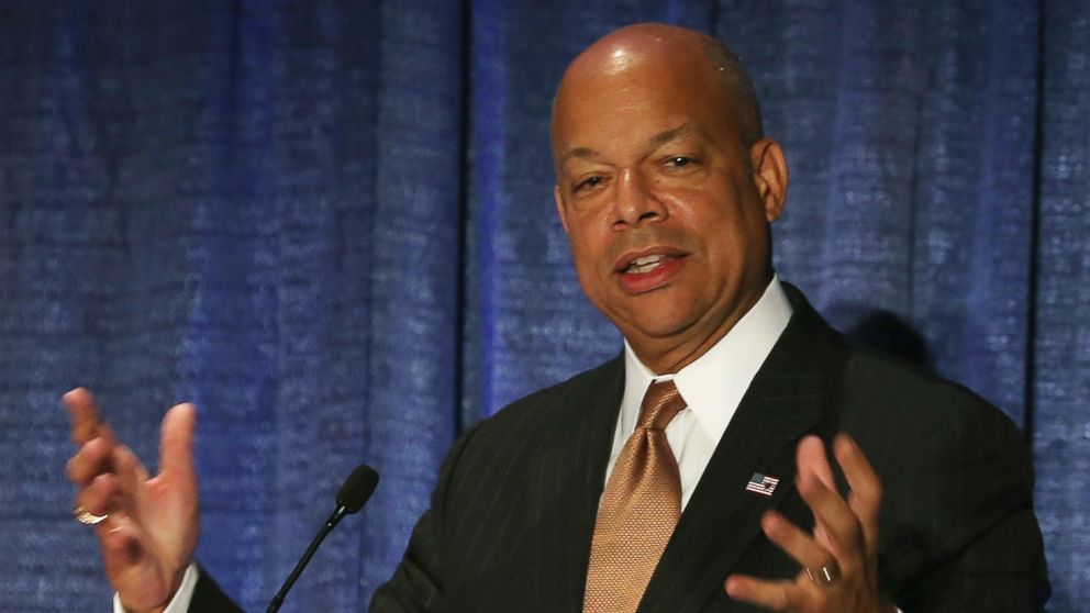 PHOTO: Homeland Security Secretary Jeh Johnson speaks during the Association of the United States Army conference at the Walter E. Washington Convention Center Oct. 14, 2014, file photo in Washington, DC. 