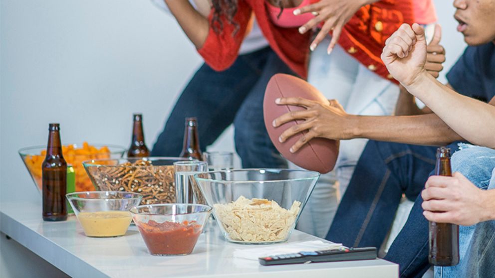 Cost-saving tips and recipes for Super Bowl Sunday - ABC News