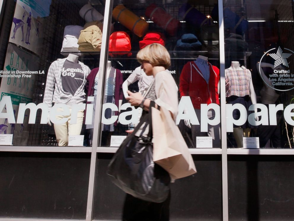 PHOTO: A pedestrian passes by and American Apparel store in Chicagos Wicker Park neighborhood, Sept. 4, 2009.