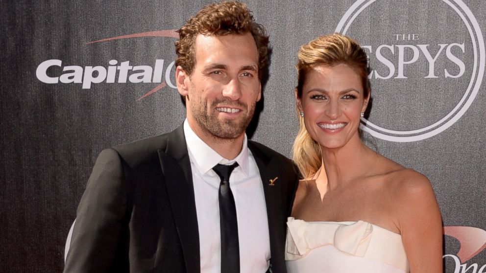 Erin Andrews Chokes Up Talking About How Stalker Video Affects Her  Relationships - ABC News