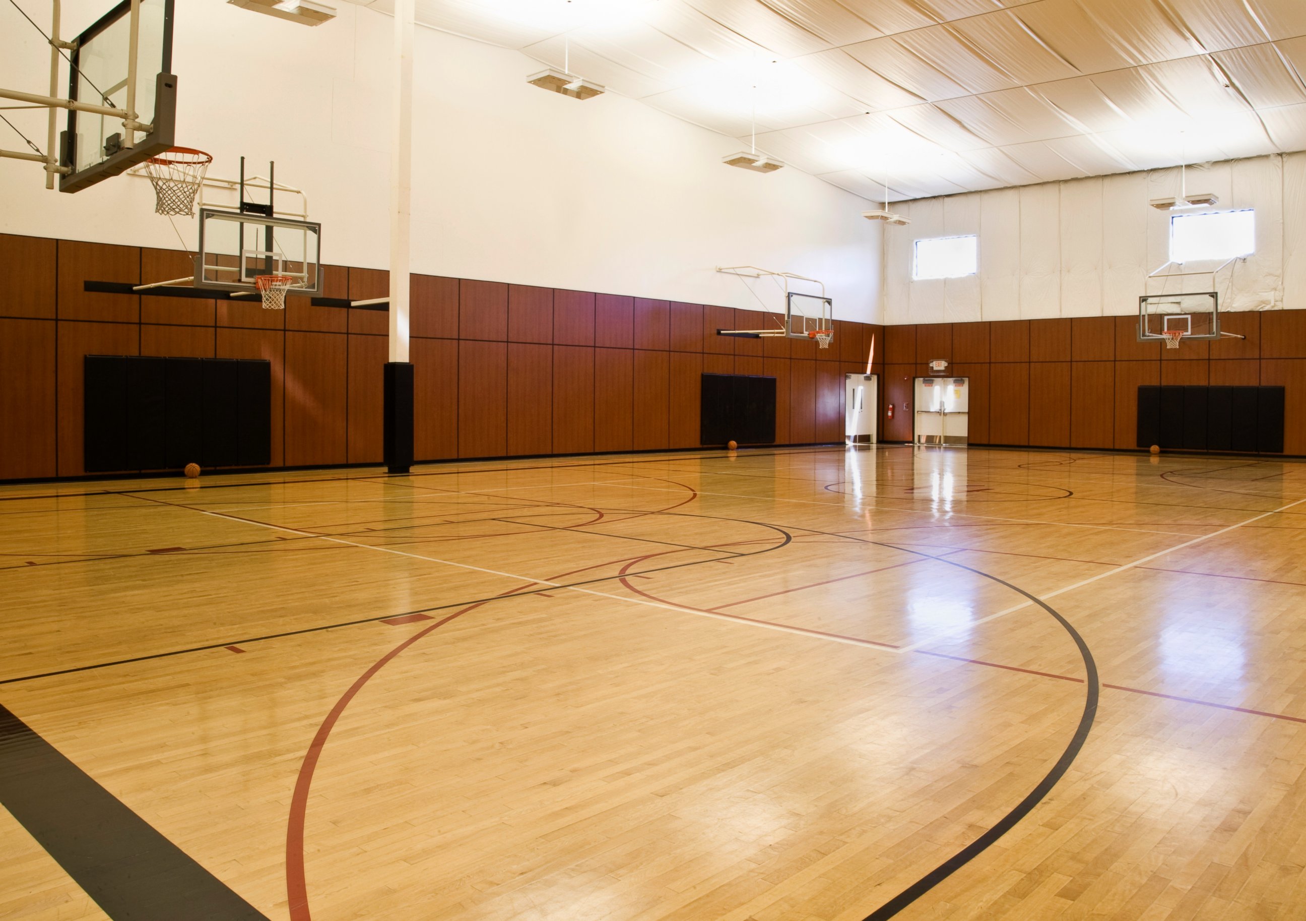 PHOTO: Indoor Basketball Court