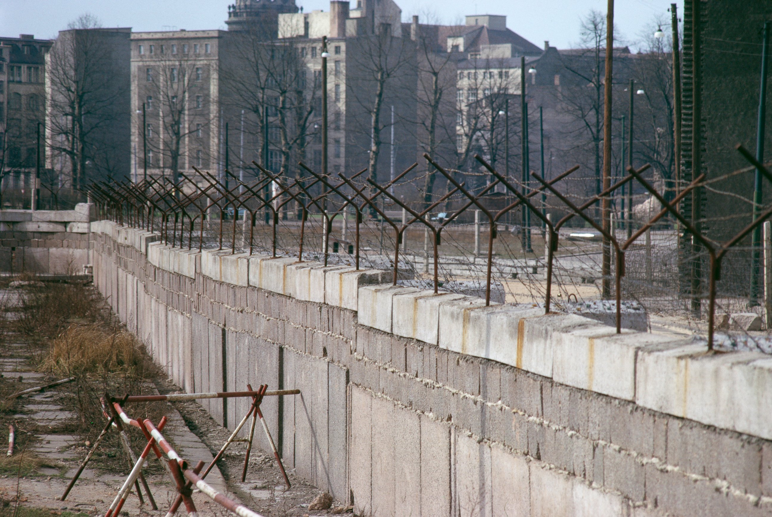 PHOTO: The Berlin Wall in Berlin, Germany, circa 1965.