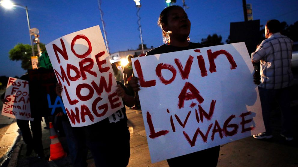 PHOTO: Fast-food workers and supporters organized by the Service Employees International Union (SEIU) protest outside of a Burger King Worldwide Inc. restaurant in Los Angeles, Aug. 29, 2013. 