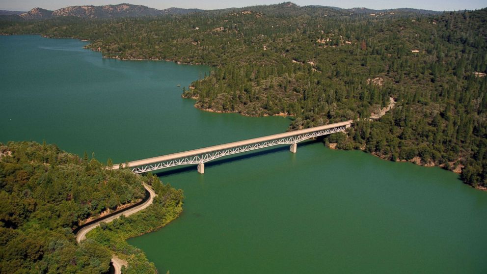 PHOTO: The Green Bridge passes over full water levels at a section of Lake Oroville