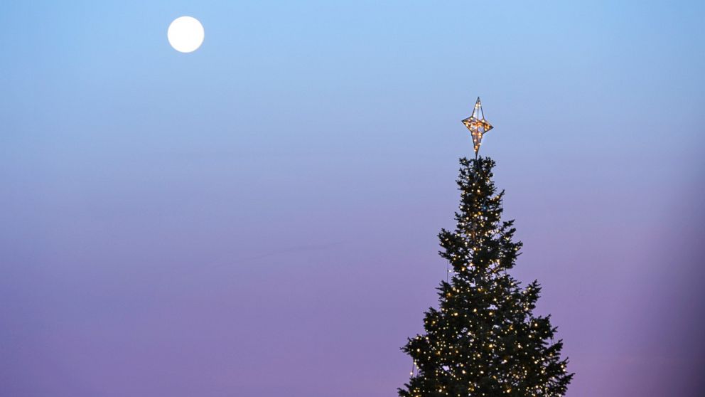 Full Moon Will Light Up Christmas for the First Time Since 1977 ABC News