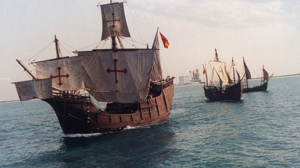 PHOTO:Replicas of the Santa Maria, Nina and Pinta floating in the ocean off coast during tour to celebrate 500th anniversary of Christopher Columbus' voyage to the New World, May 6, 1992.