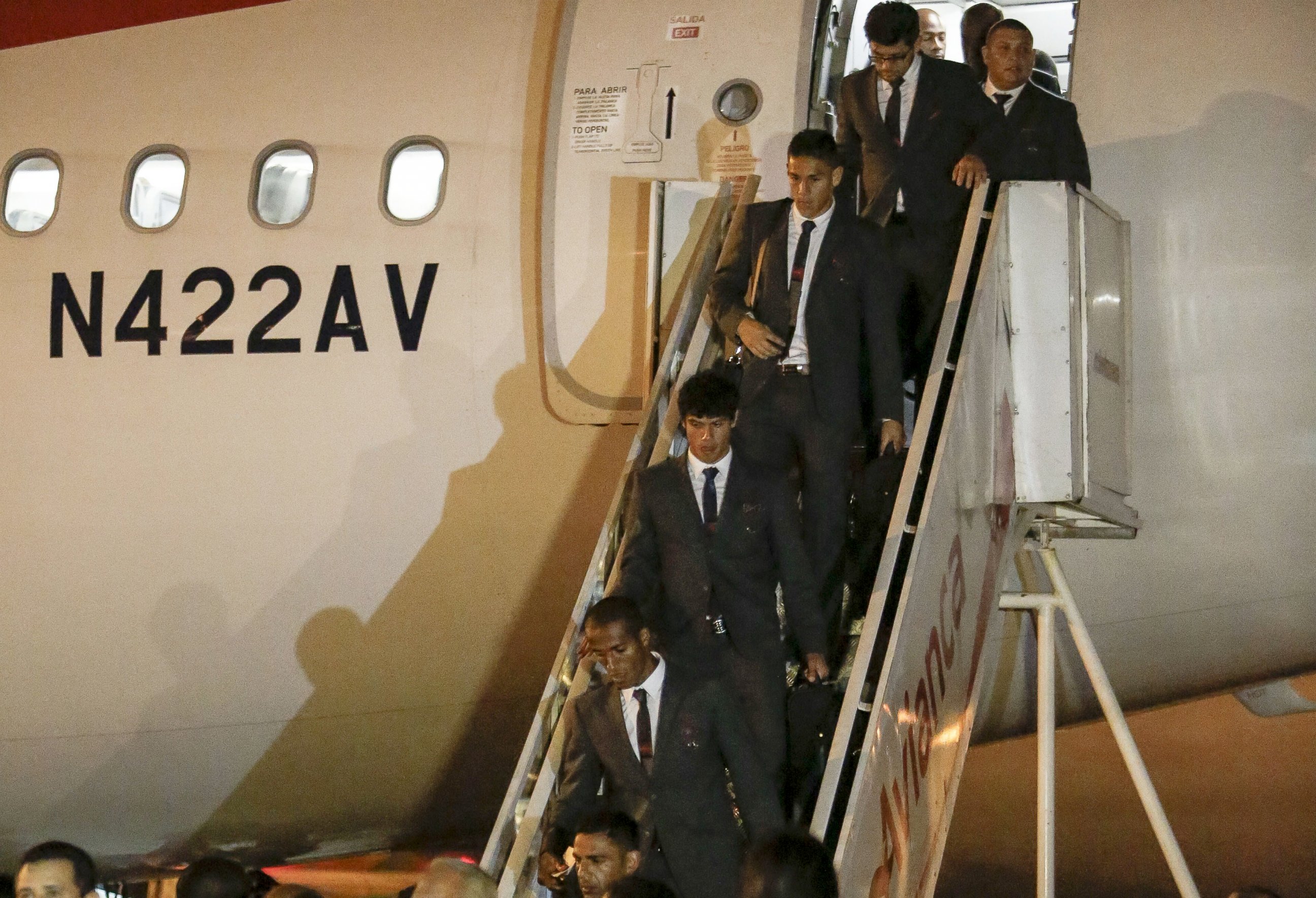 PHOTO: The Costa Rica national football team steps off the plane upon arrival in Guarulhos International Airport in Sao Paulo, Brazil, June 9, 2014, to take part in the 2014 FIFA World Cup.