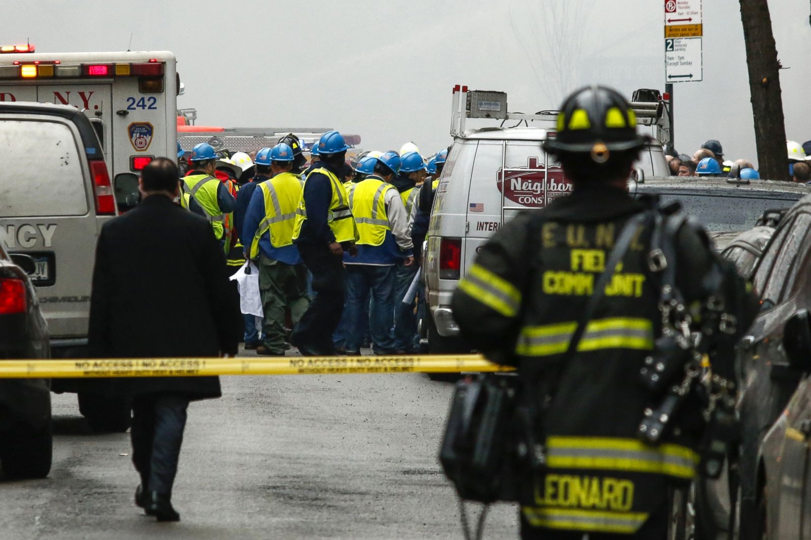 NYC Fire, Building Collapse Summons 275 Firefighters - ABC News